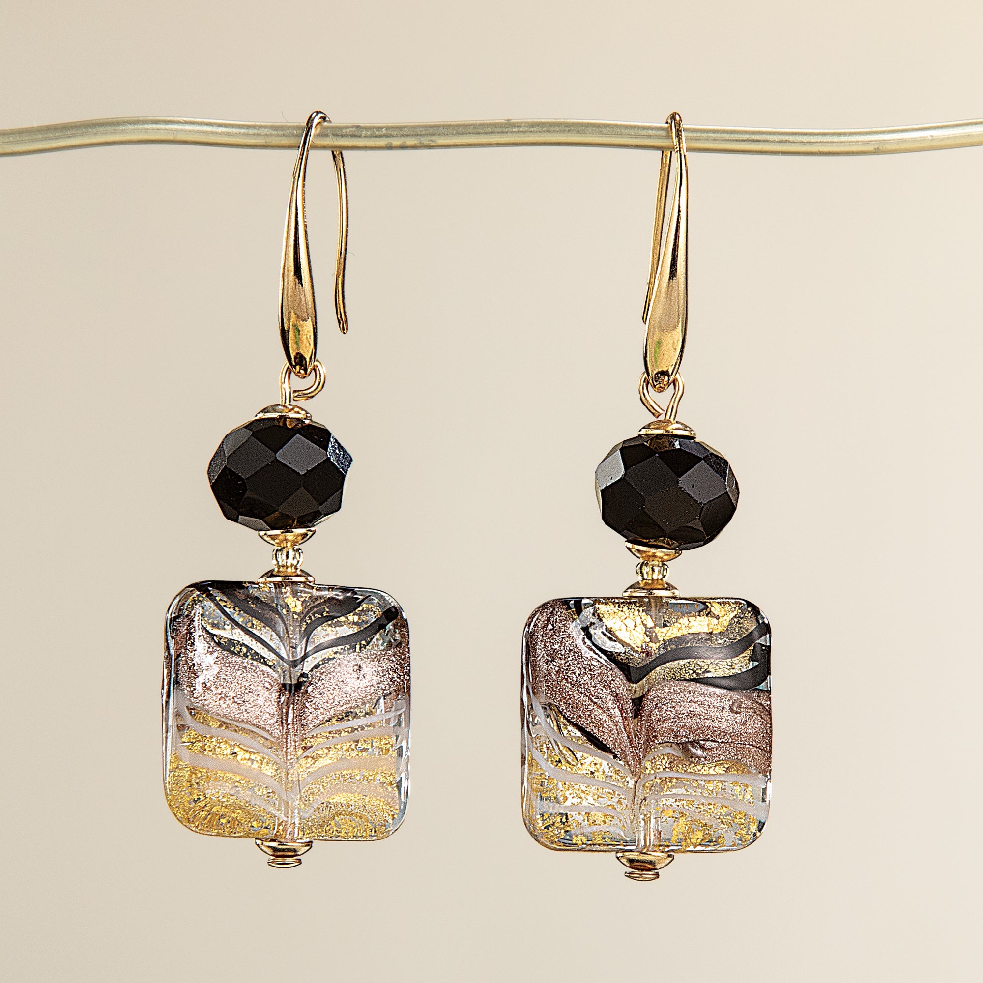 Bellissima Murano Glass Black & Gold Necklace & Earrings Set